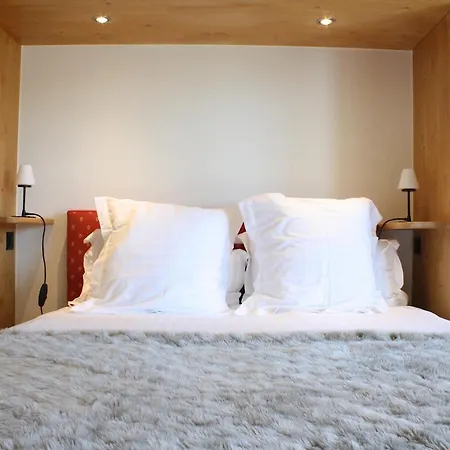 Apartment Freshly Renovated & Central For Up To 8 Guests, Palma