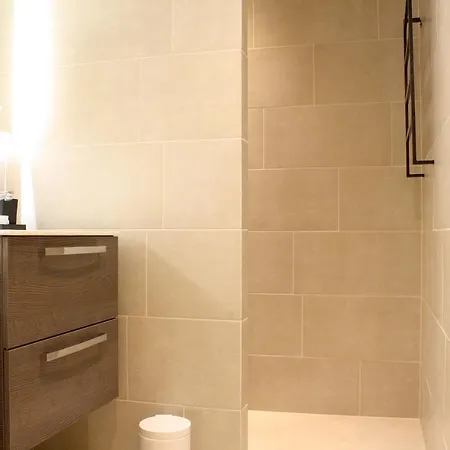 Freshly Renovated & Central For Up To 8 Guests, Palma Crans-Montana